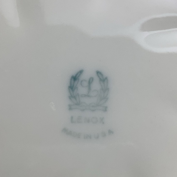 Vintage Lenox Round Veined Leaf Bowl - Picture 9 of 9